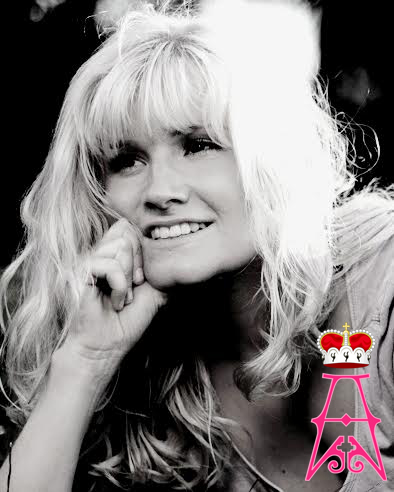 H.S.H. & Celestial Luminosity Princess Amanda